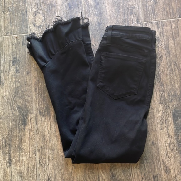 Paige Denim flair cut capris - Picture 3 of 6